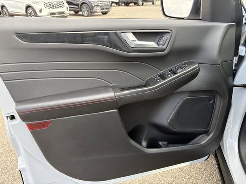 New 2026 Ford Escape ST-Line w/ Tech Pack #1 image 35