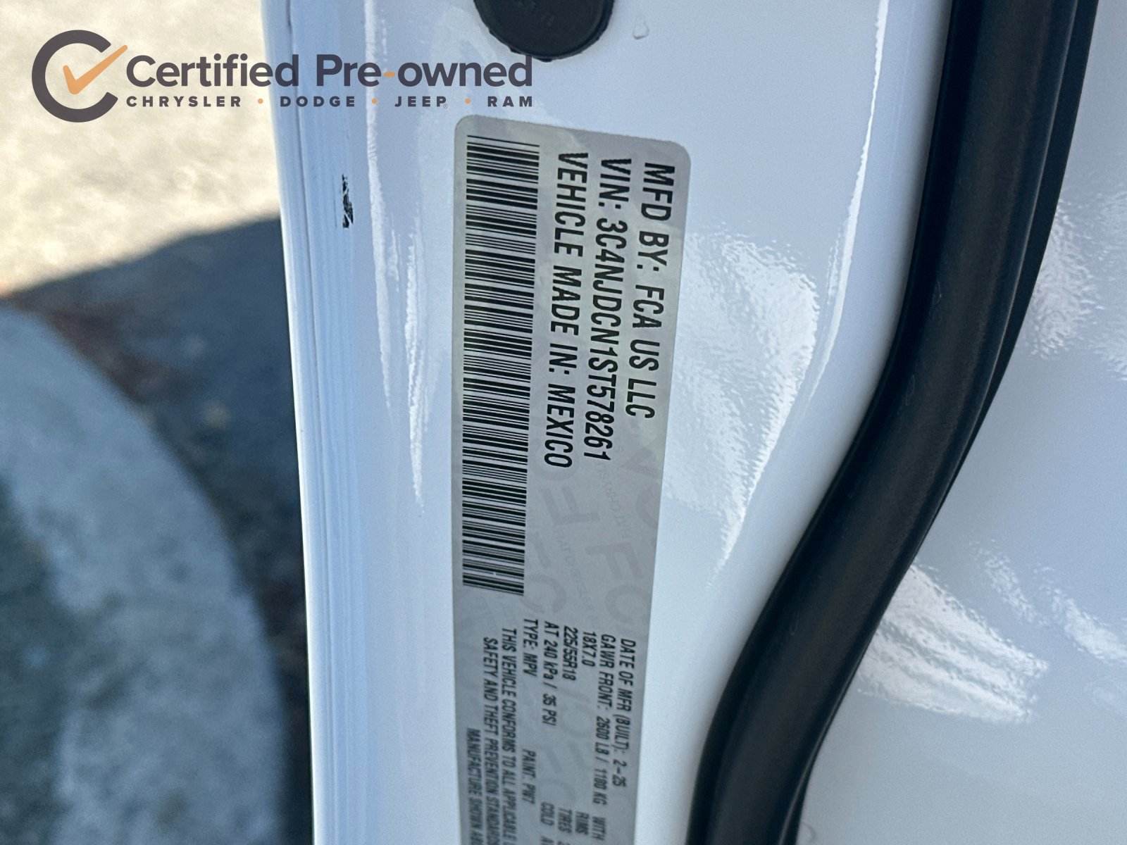 Used 2025 Jeep Compass Limited AWD/4WD image 29