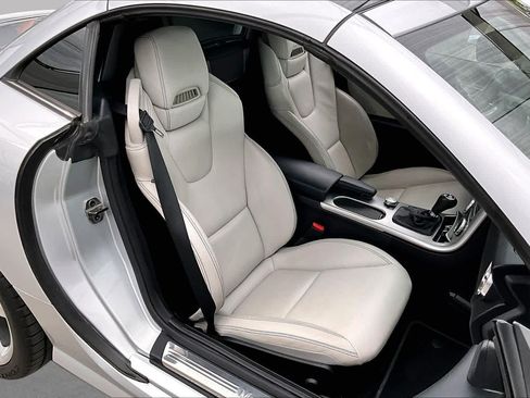 Used 2014 Mercedes-Benz SLK 350 image 9