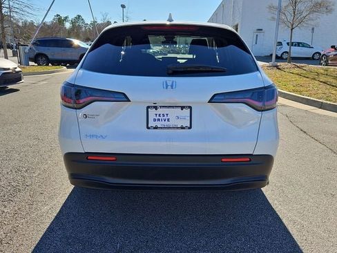 New 2026 Honda HR-V LX image 5