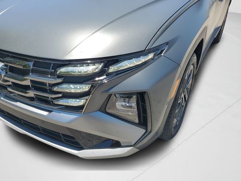 Certified 2025 Hyundai Tucson Limited FWD image 26