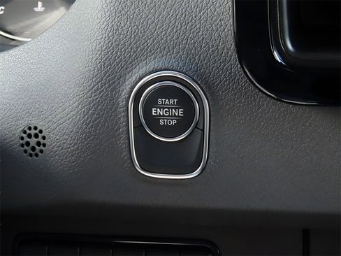 Used 2024 Mercedes-Benz Sprinter 2500 image 42