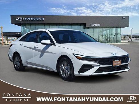 New 2026 Hyundai Elantra SE FWD image 1
