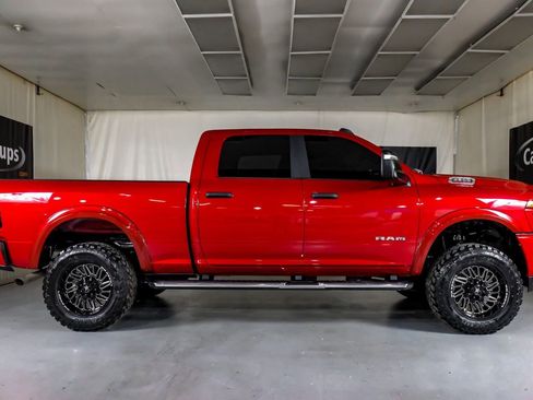 Used 2026 RAM 2500 Big Horn AWD/4WD image 6