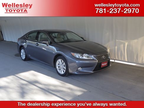 Used 2013 Lexus ES 300h w/ Luxury Pkg image 1
