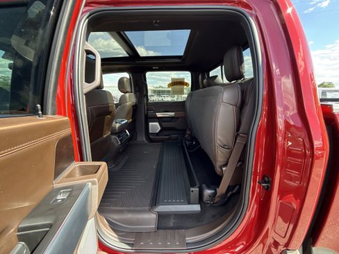 Used 2025 Ford F150 King Ranch w/ FX4 Off-Road Package image 41