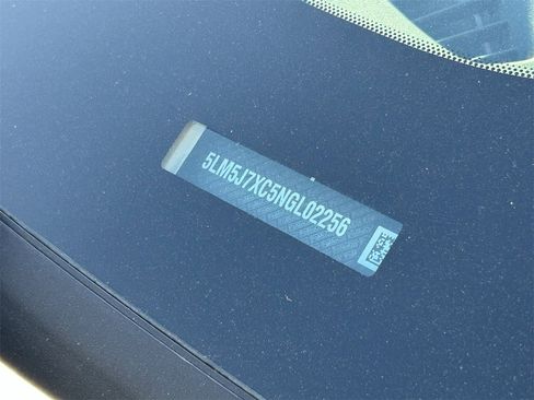 Used 2022 Lincoln Aviator Reserve w/ Equipment Group 201A image 11