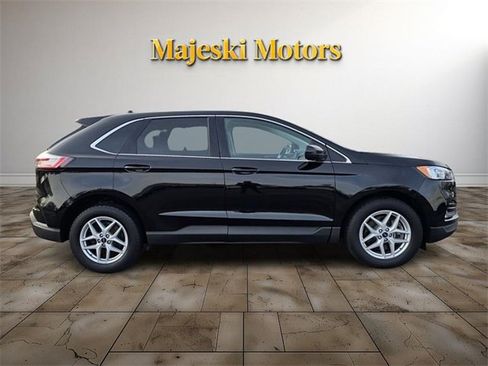 Used 2021 Ford Edge SEL w/ Convenience Package image 8