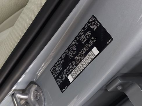 Certified 2024 Volvo XC90 T8 Plus AWD/4WD image 39