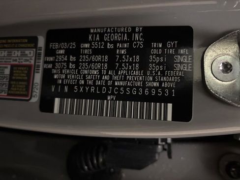 Certified 2025 Kia Sorento S AWD/4WD image 12