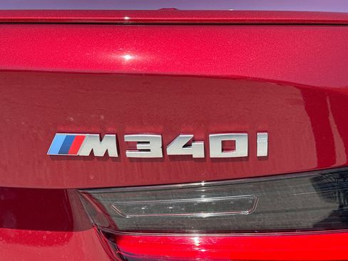 Used 2025 BMW M340i RWD image 11