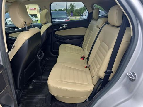 Used 2016 Ford Edge SEL w/ Equipment Group 201A AWD/4WD image 12