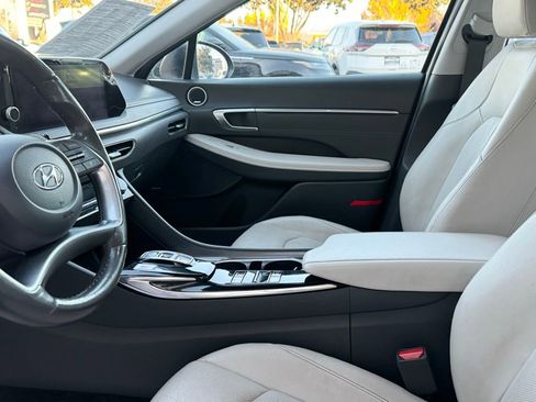 Used 2023 Hyundai Sonata Limited image 13