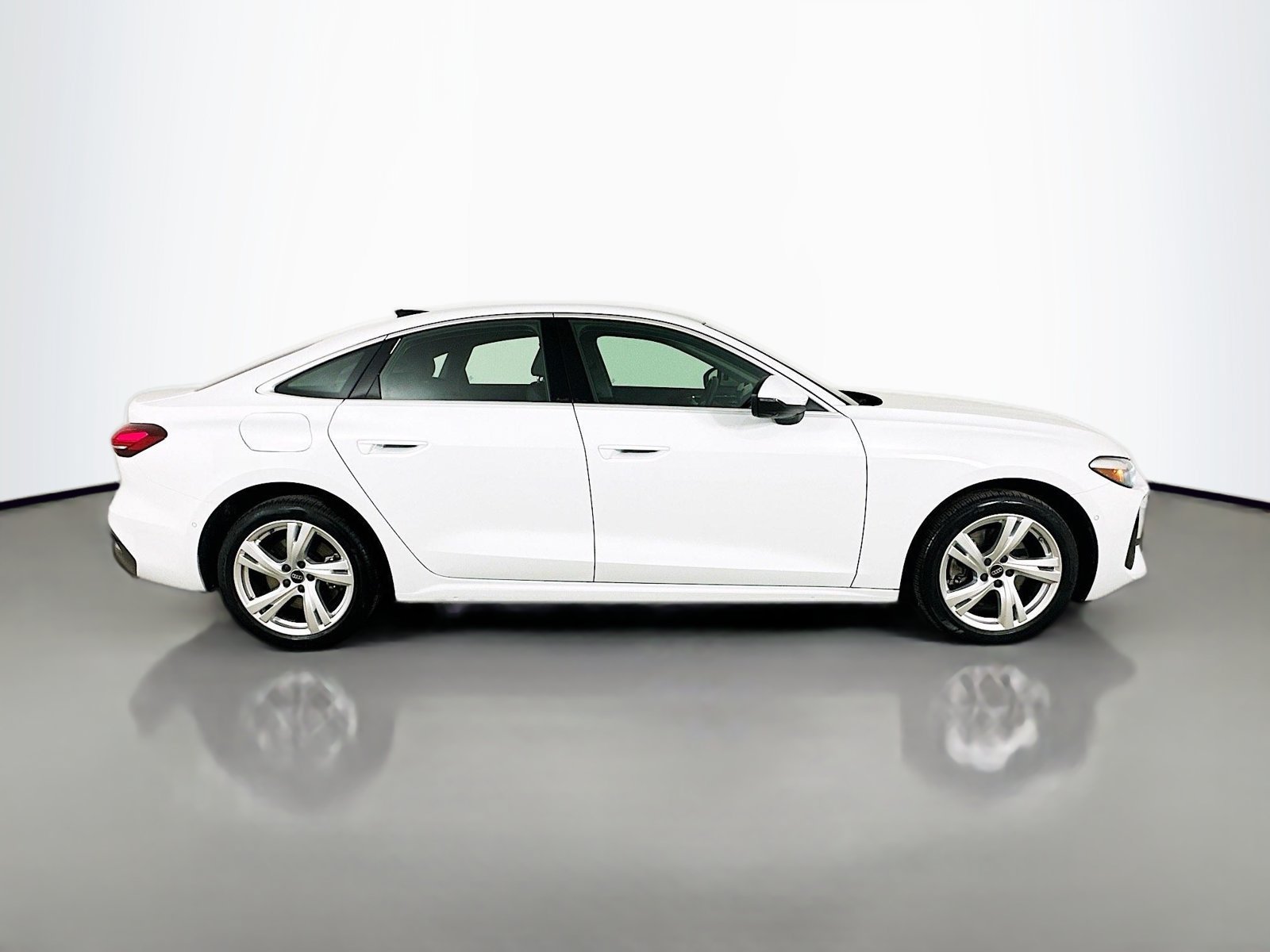 Used 2025 Audi A5 Premium w/ Convenience Package AWD/4WD image 4