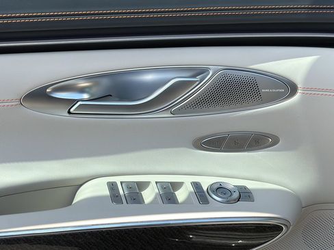 Certified 2026 Genesis GV70 3.5T Sport Prestige AWD/4WD image 17