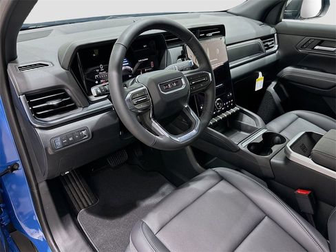 New 2026 GMC Terrain Elevation w/ Elevation Premium Package image 9