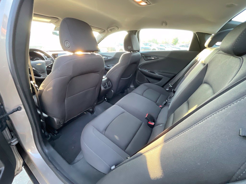 Used 2024 Chevrolet Malibu LT FWD image 23