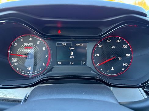 New 2026 Chevrolet Trax RS w/ Sunroof Package image 40