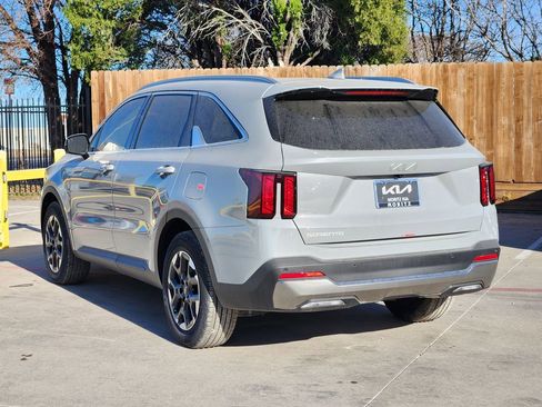 New 2026 Kia Sorento S w/ S Panoramic Sunroof Package image 6