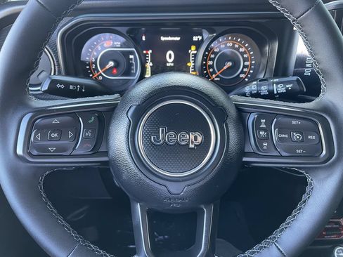 New 2026 Jeep Wrangler Unlimited Rubicon w/ Technology Group AWD/4WD image 40