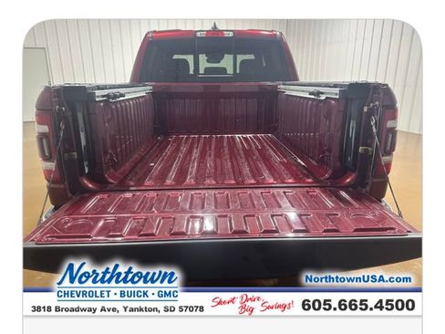 Used 2022 RAM 1500 Laramie AWD/4WD image 26
