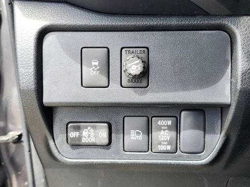 Used 2023 Toyota Tacoma TRD Sport w/ Technology Package AWD/4WD image 23