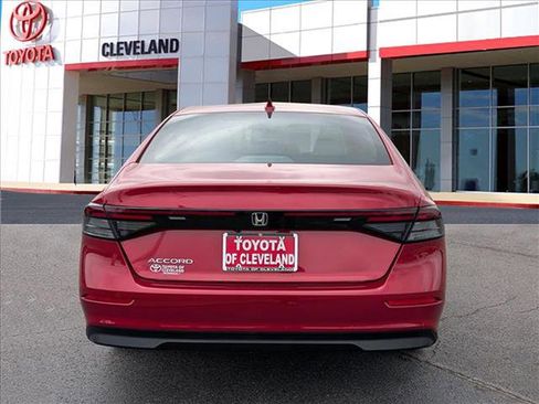 Used 2023 Honda Accord EX image 6