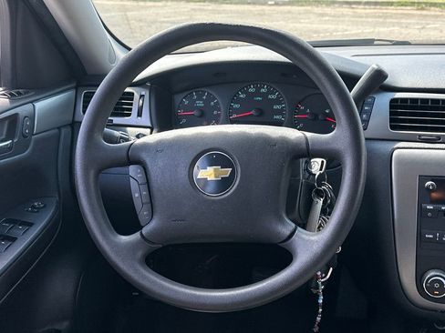 Used 2011 Chevrolet Impala Police image 17