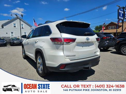 Used 2015 Toyota Highlander Limited Platinum AWD/4WD image 3