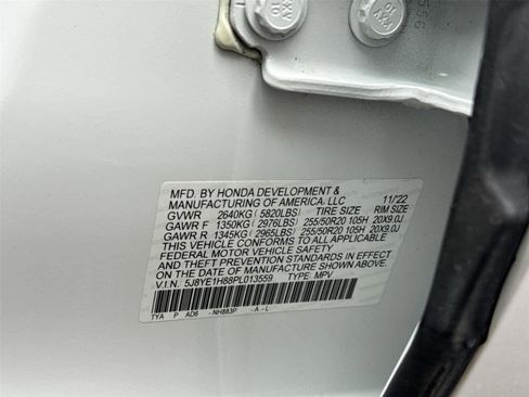 Certified 2023 Acura MDX SH-AWD w/ Advance Package image 32