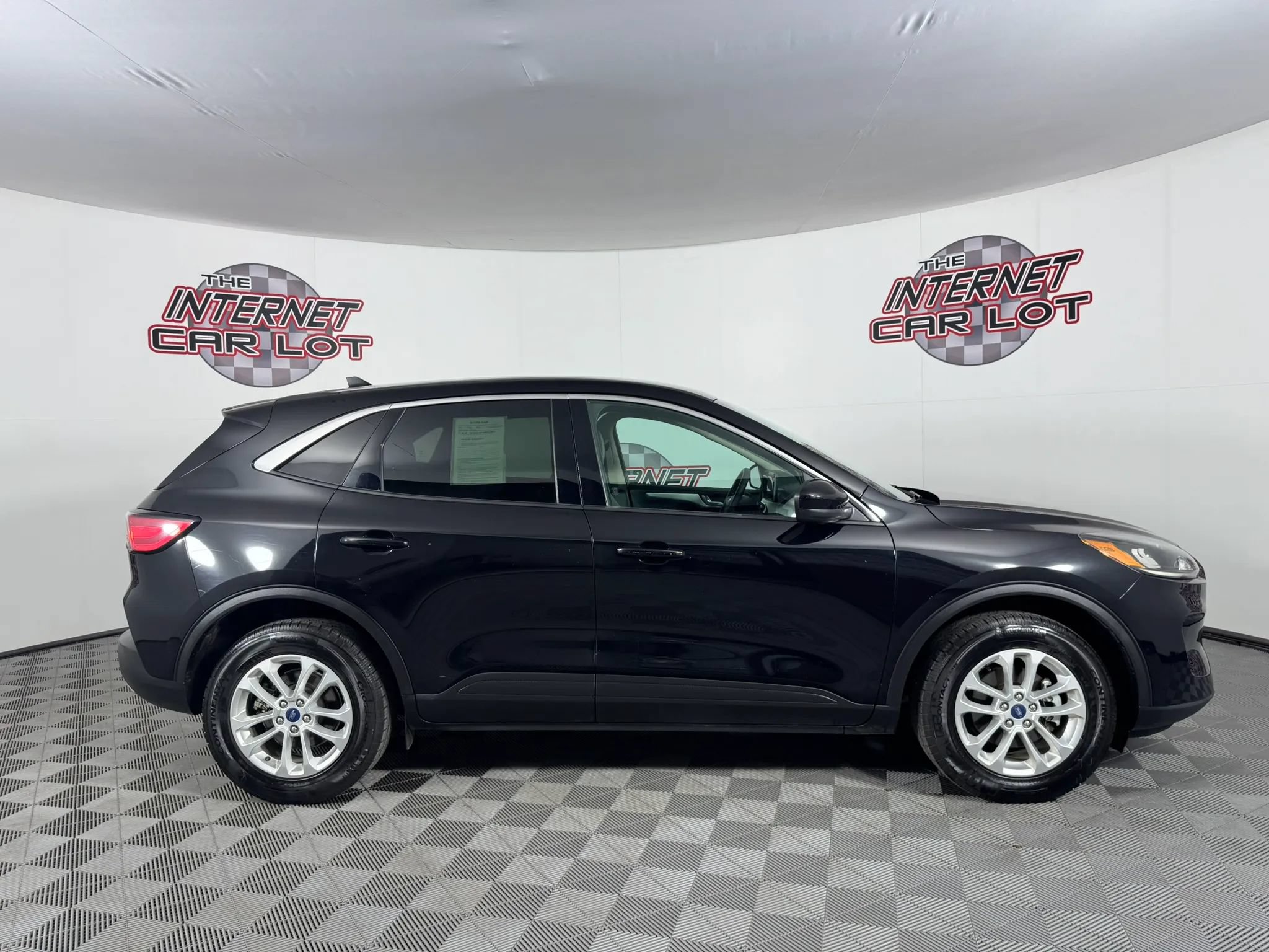 Used 2020 Ford Escape SE AWD/4WD image 8