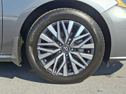 Certified 2023 Nissan Altima 2.5 SV AWD/4WD image 8