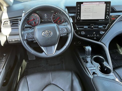 Used 2024 Toyota Camry XSE image 10