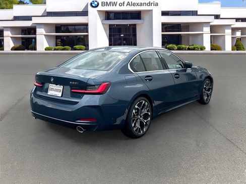 Used 2026 BMW 330i xDrive Sedan w/ Premium Package AWD/4WD image 7