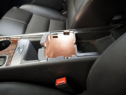 Used 2015 Chevrolet Impala LT w/ Convenience Package image 23