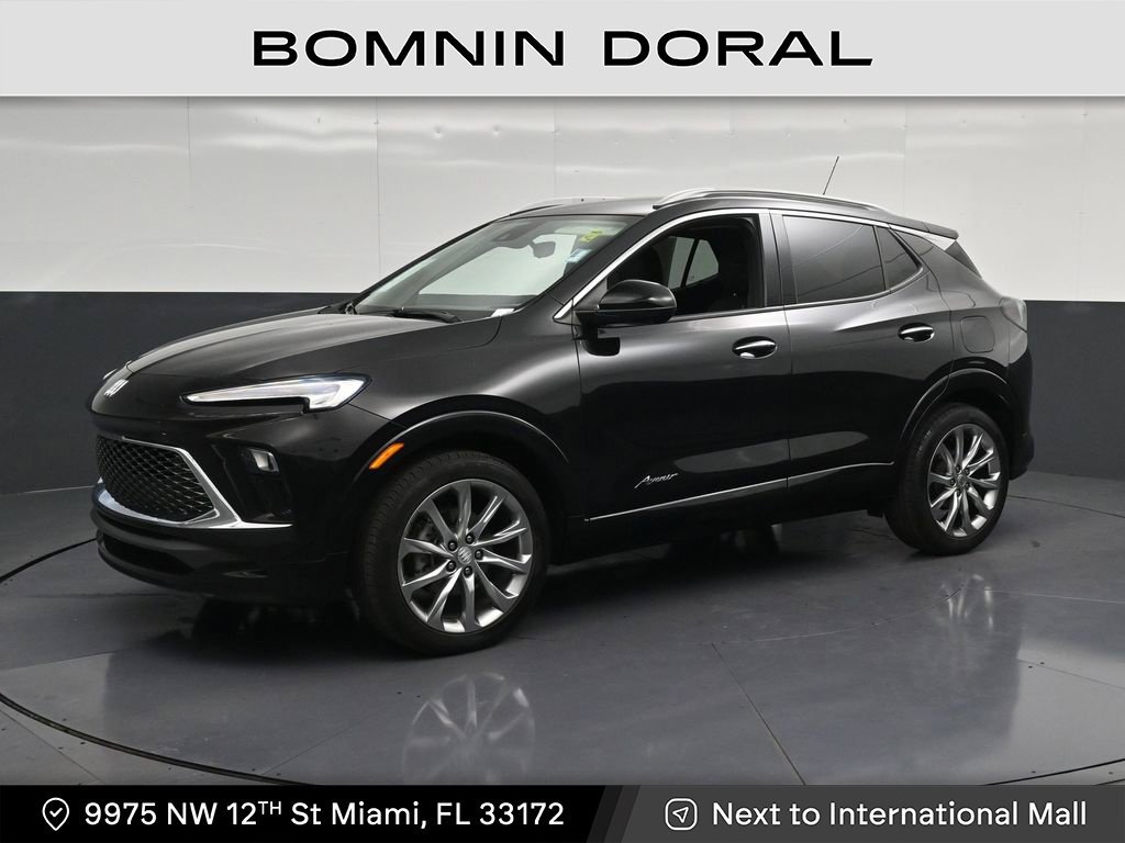 Used 2024 Buick Encore GX Avenir w/ Avenir Technology Package FWD image 1