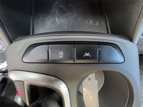 Used 2024 Buick Envista Preferred w/ Advanced Safety Package image 31