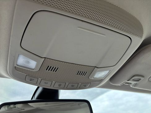 Used 2020 Ford Fusion SE image 40