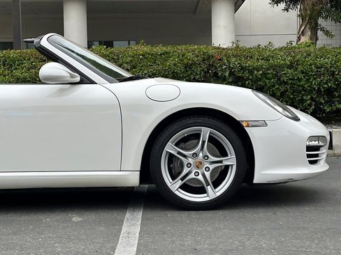 Used 2011 Porsche Boxster RWD image 22