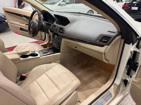 Used 2011 Mercedes-Benz E 350 Cabriolet image 26