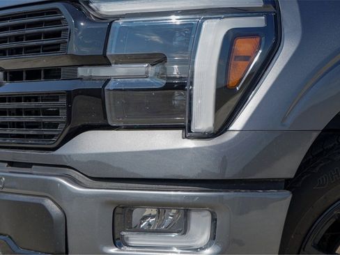 Used 2024 Ford F150 Platinum image 3