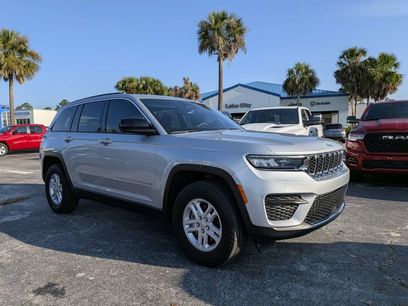 Used 2024 Jeep Grand Cherokee Laredo