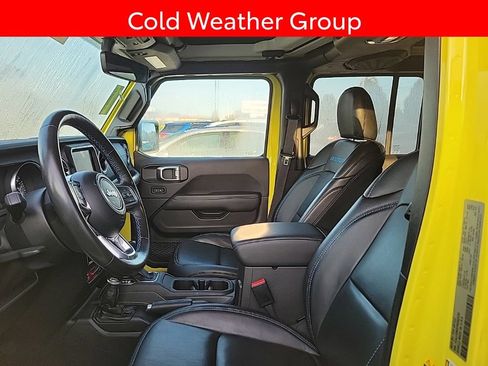 Used 2023 Jeep Wrangler Unlimited Rubicon 4xe w/ Cold Weather Group AWD/4WD image 7