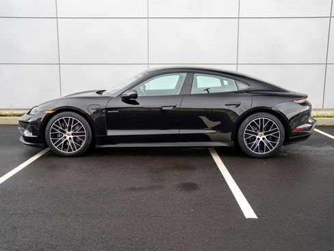 Certified 2025 Porsche Taycan image 2