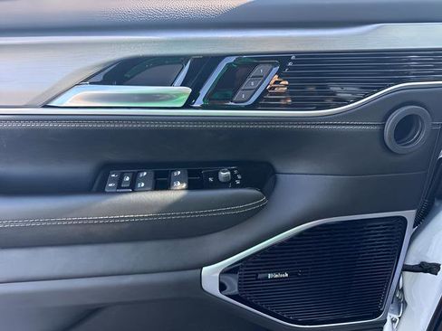 New 2026 Jeep Grand Wagoneer Limited image 18