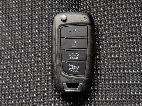 Used 2021 Hyundai Accent SE image 32