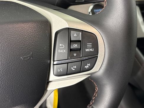 New 2026 Ford Explorer Active RWD image 19