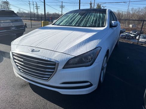 Used 2017 Genesis G80 3.8 image 2