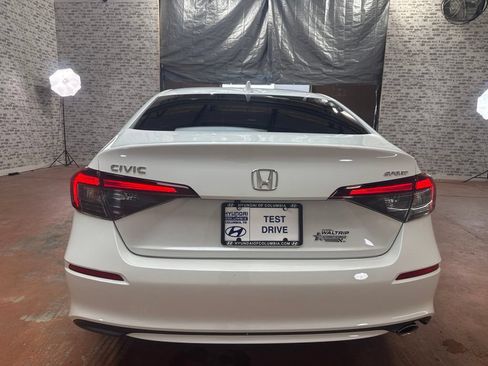 Used 2025 Honda Civic Sport image 6