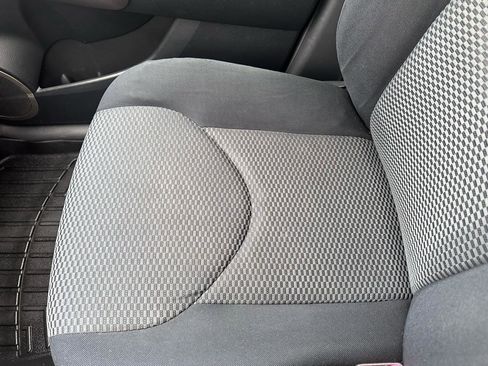 Used 2006 Toyota RAV4 Sport image 19